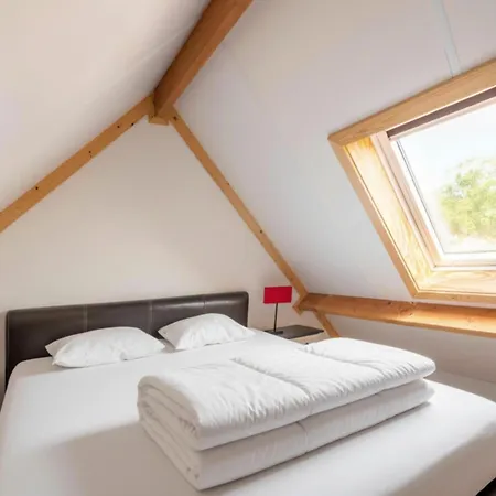 Westhinder I H4 Feriehus *